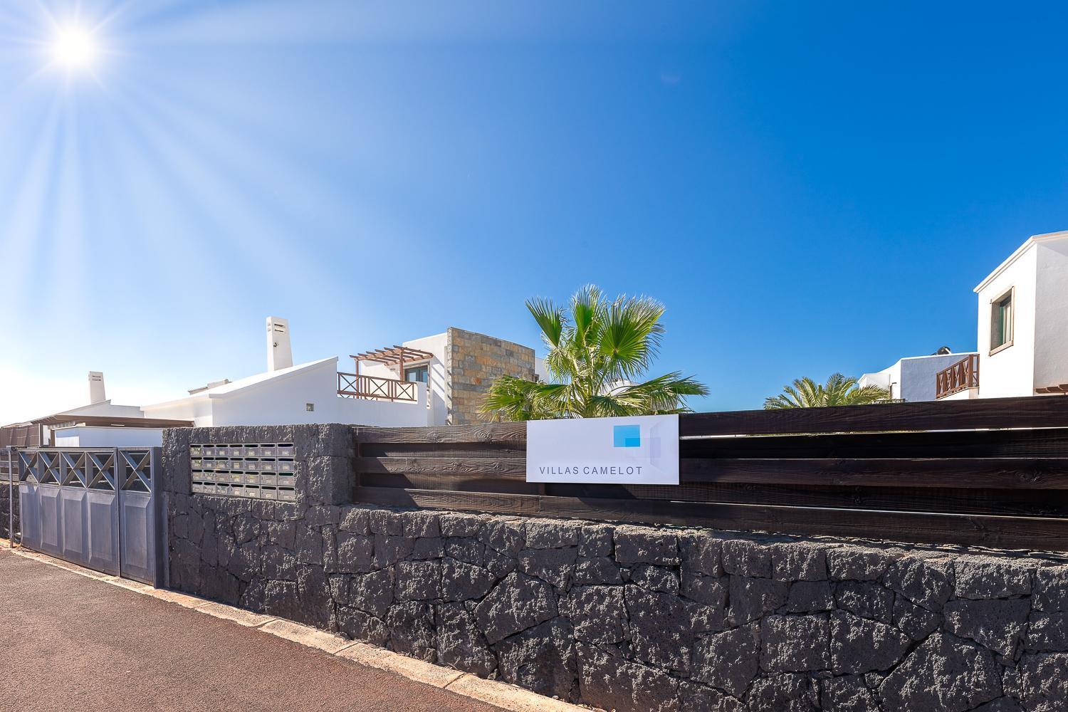 Camelot Holiday Homes By Livvo Playa Blanca Dış mekan fotoğraf